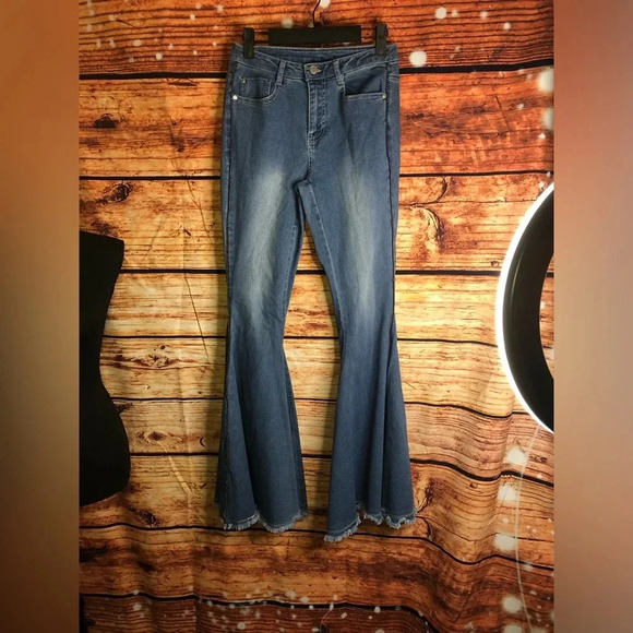 Extreme Flare Jeans - Picture 6 of 13